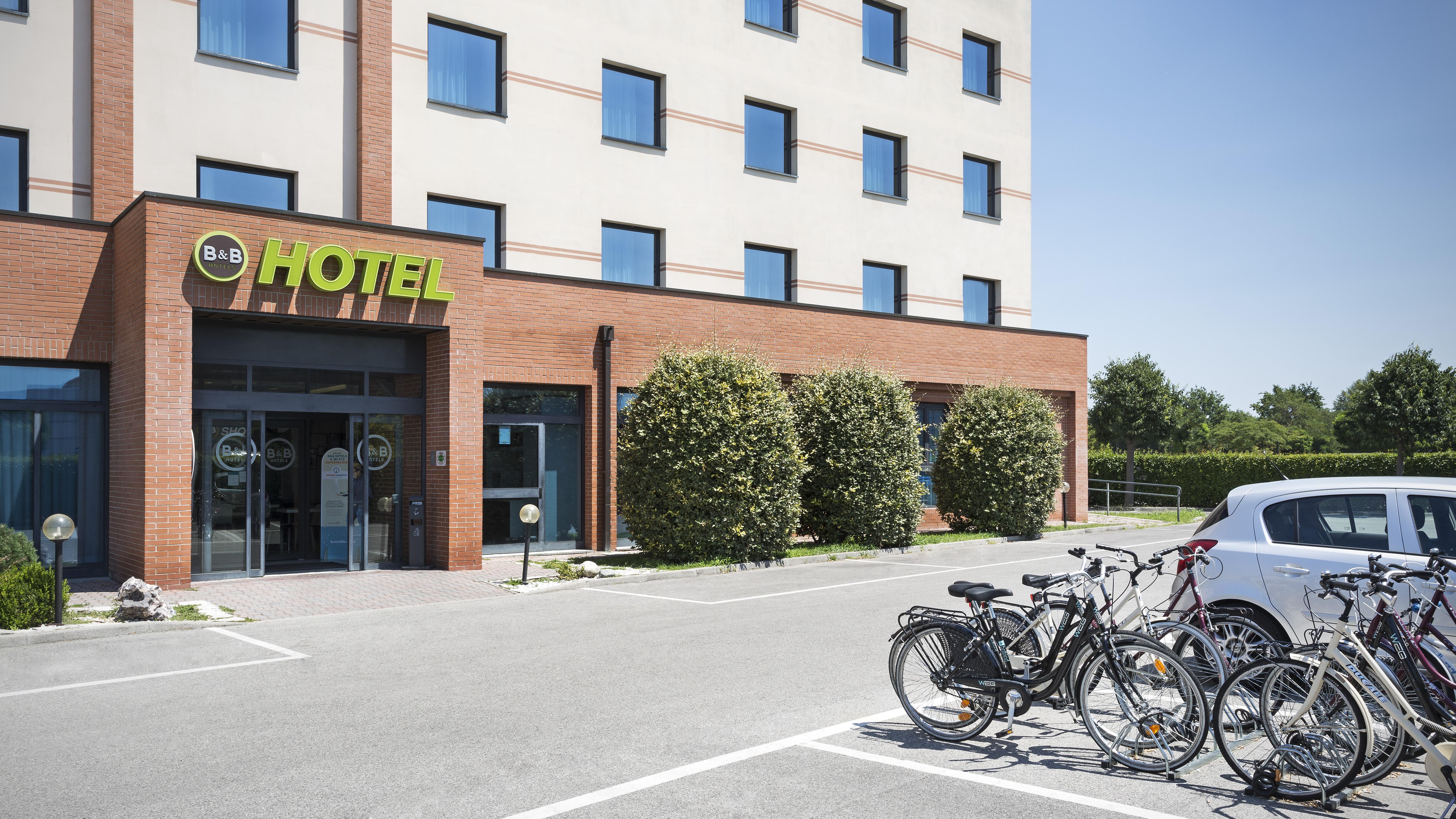 B&B Hotel Ferrara Esterno foto